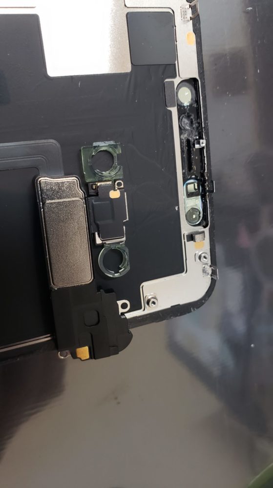 iPhone11ProMaxパネル交換修理